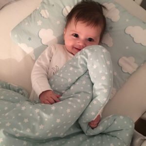 poplun i jastuk za bebe za krevetić