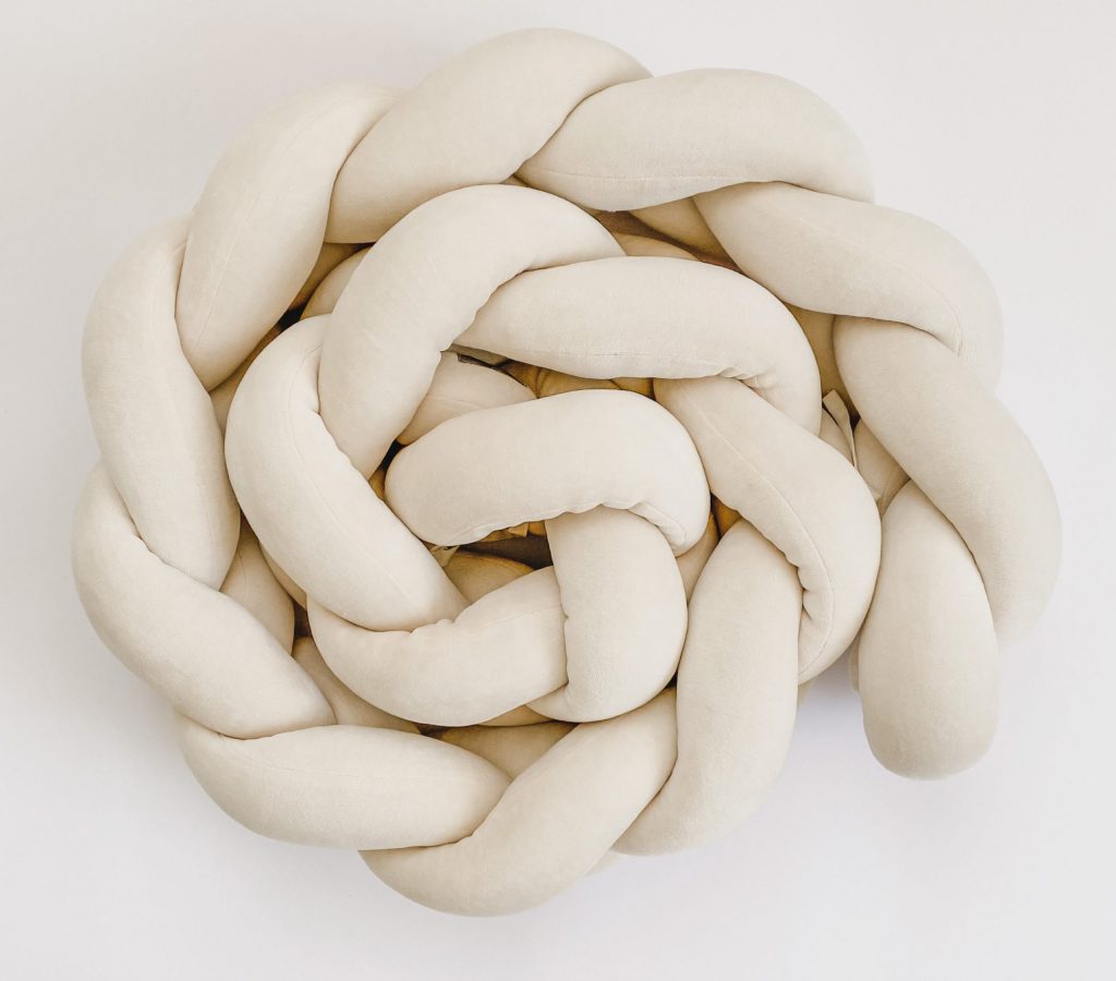 Braided crib bumperLight beige Dada&Rocco