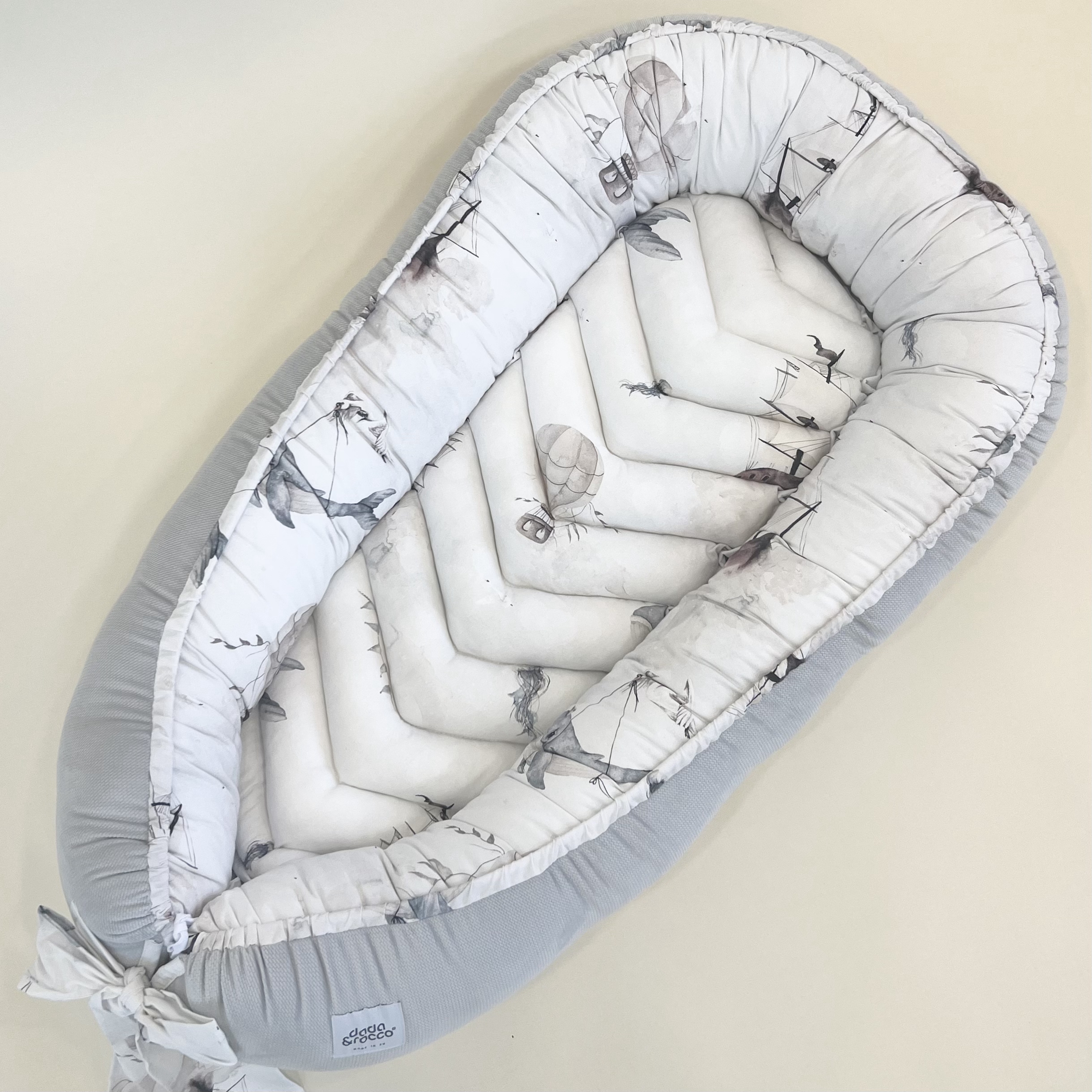 3478_dada&rocco_gnijezdo_za_bebe_kitovi_glavna